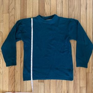Cozy blue/green vintage/70s/80s wool sweater!